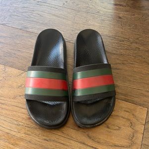 Gucci Rubber Slide Sandal - Womens 9, Mens 7